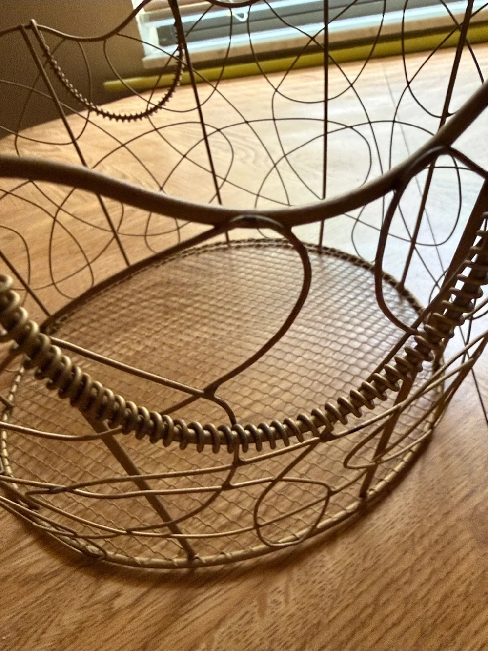 Decorative Gold Wire Basket - Stylish Home Accent. 12x12x6 1/2”. Vintage.